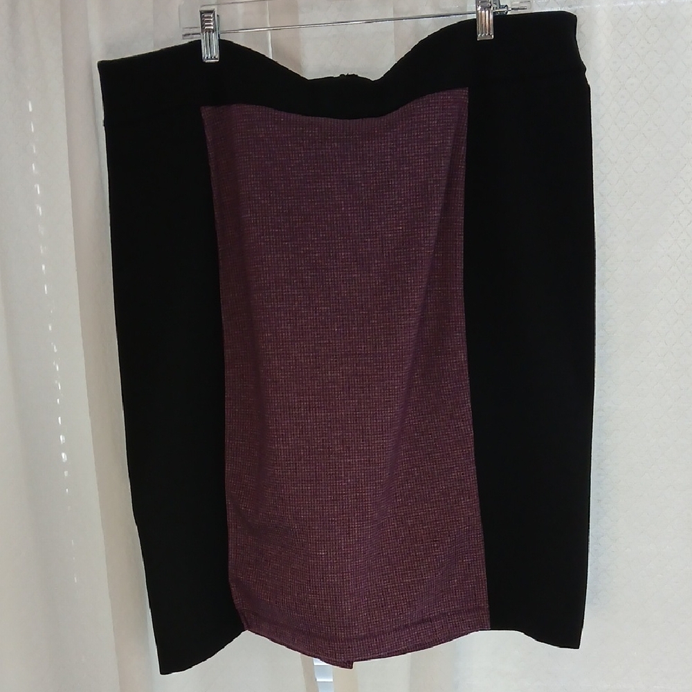 Miss Tina Black and Plum Panel Pencil Zip Skirt With Kick Pleat
